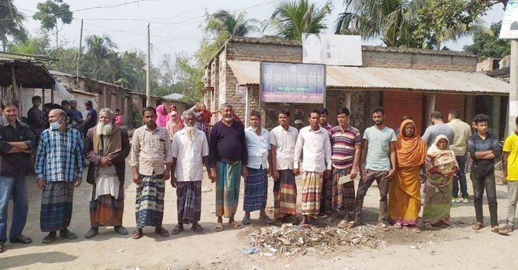 মেহেরপুরে সমবায় সমিতির নামে গ্রাহকের কোটি টাকা নিয়ে উধাও