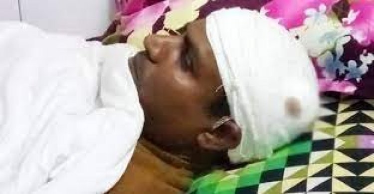 শহীদ মিনারে যাওয়ার সময় প্রতিপক্ষের হামলায় বিএনপি নেতা আহত
