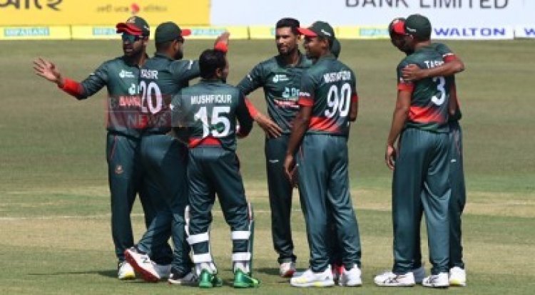 আফগানদের ২১৫ রানেই থামিয়ে দিল বাংলাদেশ