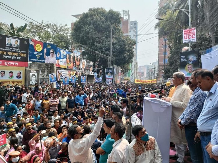সরকার লুটপাট করে টাকা বিদেশে পাচার করায় দ্রব্যমূল্যের ঊর্ধ্বগতি : মির্জা ফখরুল