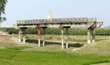 মণ্ডলবাজার-চর ডাকাতিয়া সেতুর সংযোগ সড়ক নেই, ১২ বছর ধরে ভোগান্তি