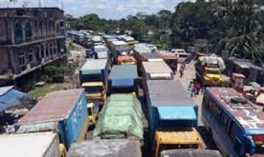 ঢাকা-চট্টগ্রাম মহাসড়কে ৩৫ কিলোমিটার যানজট