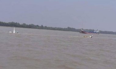 পশুর নদীতে ৬০০ টন কয়লা নিয়ে কার্গোডুবি