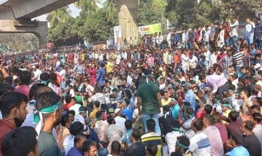 দ্রব্যমূল্যের ঊর্ধ্বগতির প্রতিবাদে যুবদলের বিক্ষোভ সমাবেশ চলছে