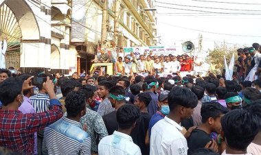 চাঁদপুরে পুলিশের সঙ্গে স্বেচ্ছাসেবক দলের সংঘর্ষে আহত ২০