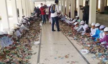পাগলা মসজিদের দান সিন্দুকে মিলল ১৫ বস্তা টাকা