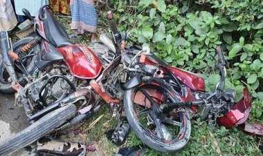  দুই মোটরসাইকেলের মুখোমুখি সংঘর্ষে নিহত ৩