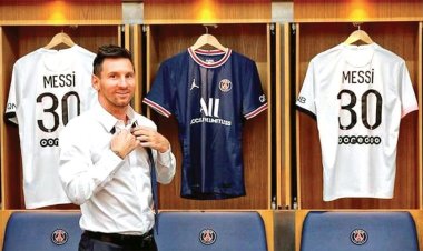  মেসির জন্য প্রতি ম্যাচে বানাতে হয় ৩০০টি জার্সি!