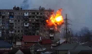 মারিওপোলে দিনরাত বোমাবর্ষণ রুশ সেনাদের