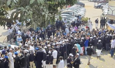 সুপ্রিম কোর্ট আইনজীবী সমিতির নির্বাচনে শেষ দিনের ভোটগ্রহণ চলছে