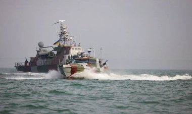 সাগরে ইউক্রেনের প্রবেশ ‘বন্ধ’ করে দিয়েছে রাশিয়া