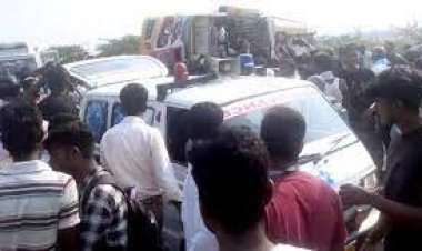  কর্ণাটকে বাস দুর্ঘটনায় নিহত ৮, আহত ২০