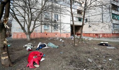  মারিউপোল: রাস্তায় রাস্তায় মরদেহ, ভাগ্যে থাকলে মিলছে গণকবর
