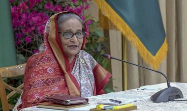 শিল্পীদের পাশে দাঁড়াতে বিত্তবানদের কাছে প্রধানমন্ত্রীর আহ্বান