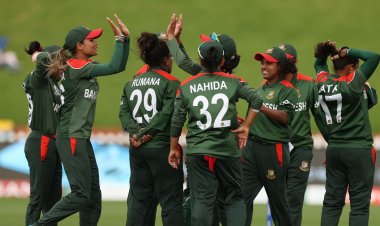 অস্ট্রেলিয়ার বিপক্ষে লড়ে হারল বাংলাদেশ