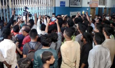 বরিশাল বিশ্ববিদ্যালয়ের ৩ শিক্ষার্থীকে কান ধরে ওঠবস করানোর অভিযোগ