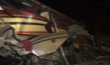  বিয়ে বাড়িতে যাওয়ার পথে বাস খাদে, হতাহত ৫২