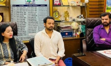  সাধারণ সম্পাকদের চেয়ারে বসে মিটিং ও নিপুণের ব্যাখা