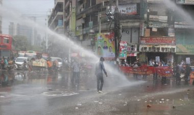 সংঘর্ষ-লাঠিচার্জে শেষ হলো বামজোটের হরতাল: কাল সারাদেশে বিক্ষোভ