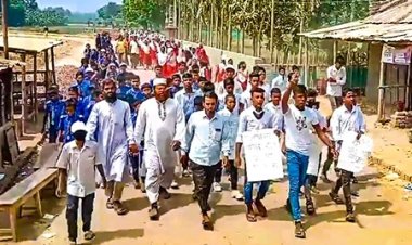 অতিথি না করায় প্রধান শিক্ষককে লাঞ্ছিত করলেন আওয়ামী লীগ নেতা