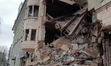 শান্তি আলোচনার মধ্যেই গোলাবর্ষণে কেঁপে উঠল কিয়েভ