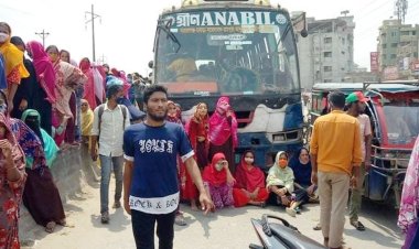 ঢাকা-নারায়ণগঞ্জ সড়কে শ্রমিক অবরোধ, ৭ কিমি যানজট