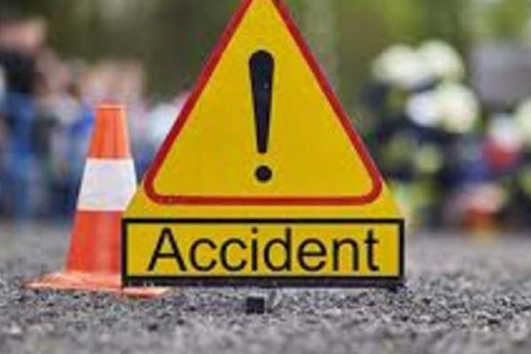 নীলফামারীতে ট্রাকের ধাক্কায় গেল স্বামী-স্ত্রীর প্রাণ