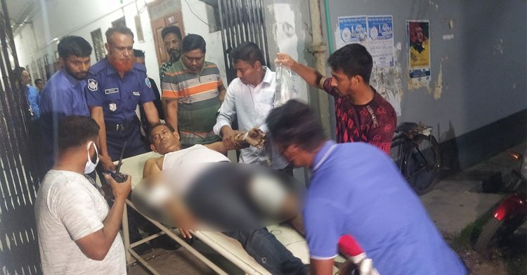 কচুয়া থানার এসআইকে কুপিয়ে পালালেন হত্যা মামলার আসামি