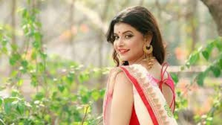 মেহজাবীন সব পুরস্কার পাওয়ার যোগ্য: শবনম ফারিয়া