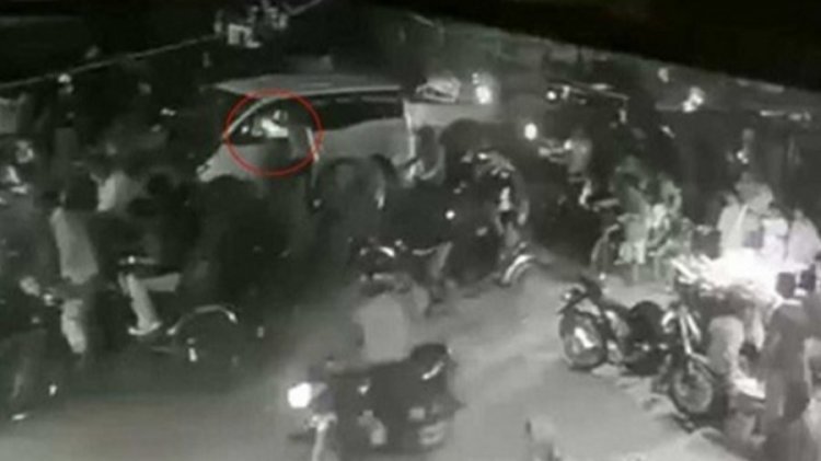আগ্নেয়াস্ত্রে বেড়েছে খুন: অস্ত্রধারীর ‘সেফ জোন’ রাজনৈতিক পরিচয়