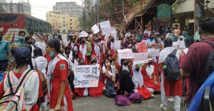 নিরাপদ সড়কের দাবিতে আবারও আন্দোলনে শিক্ষার্থীরা