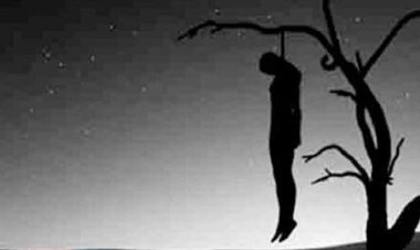 ব্যবসায়ীর ঝুলন্ত লাশ উদ্ধার