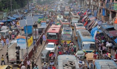 সকাল থেকেই যানজটে নাকাল রাজধানীবাসী