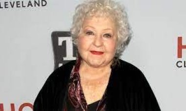  চলে গেলেন জনপ্রিয় অভিনেত্রী এস্টেল হ্যারিস