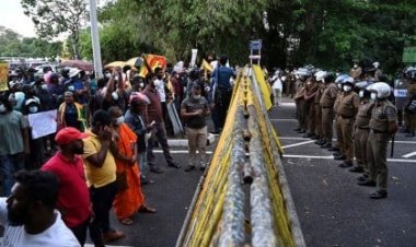  শ্রীলঙ্কায় জরুরি অবস্থা প্রত্যাহার