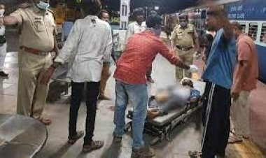  অন্ধ্রপ্রদেশে ট্রেনের ধাক্কায় ৬ জনের মৃত্যু