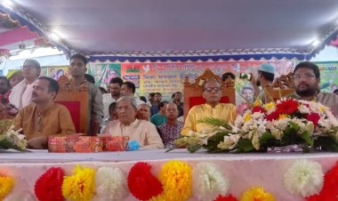 পদত্যাগ করে নিরপেক্ষ সরকারের হাতে ক্ষমতা হস্তান্তর করুন: সরকারকে মির্জা ফখরুল