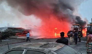 বেনাপোল বন্দরে ৫ ট্রাক ব্লিচিং পাউডার পুড়ে গেছে