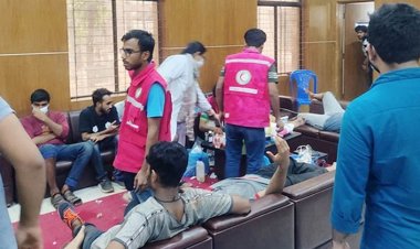 নিউমার্কেটের সংঘর্ষে ঢাকা কলেজের দুই শতাধিক শিক্ষার্থী আহত