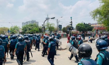 পুলিশের ভূমিকায় নানা প্রশ্ন