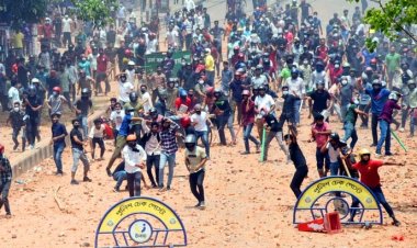 মীমাংসা না করে মার্কেট খুললে ফের বিক্ষোভ, হুঁশিয়ারি শিক্ষার্থীদের