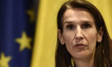  অসুস্থ স্বামীর সেবায় দায়িত্ব ছাড়ছেন বেলজিয়ামের পররাষ্ট্রমন্ত্রী