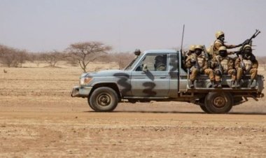 মালি, বুরকিনা ফাসোতে হামলায় ১৫ সেনা নিহত