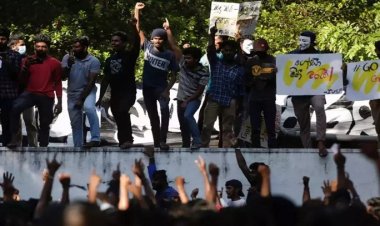 শ্রীলংকার প্রধানমন্ত্রীর বাসভবন ঘেরাও করে শিক্ষার্থীদের বিক্ষোভ