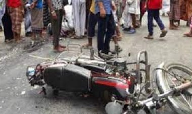 ঘাতক ট্রাক কেড়ে নিলো ২ কিশোরের প্রাণ