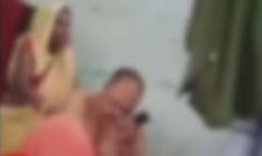 থানার ভিতরে শরীর ম্যাসাজ, সাময়িক বরখাস্ত