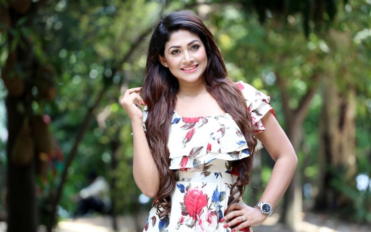 সেস ওয়ার্ল্ডে বাংলাদেশ থেকে লড়বেন পিয়া বিপাশা