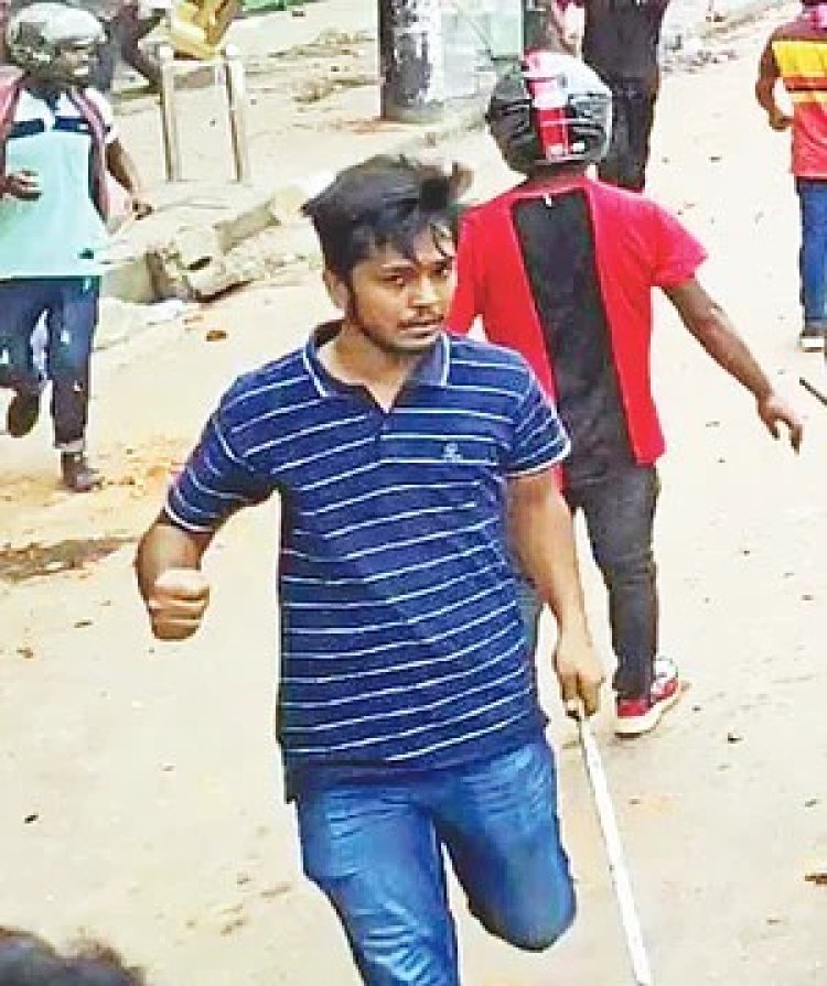 নিউমার্কেট এলাকায় সংঘর্ষ: চার অস্ত্রধারী শনাক্ত, তাঁরা ছাত্রলীগের