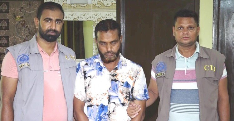 অনলাইন জুয়ায় ৩ কোটি টাকা লেনদেন, পল্লী চিকিৎসক গ্রেফতার