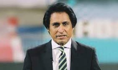 ‘তাকে সরালে পাকিস্তানের ক্রিকেট পিছিয়ে যাবে’